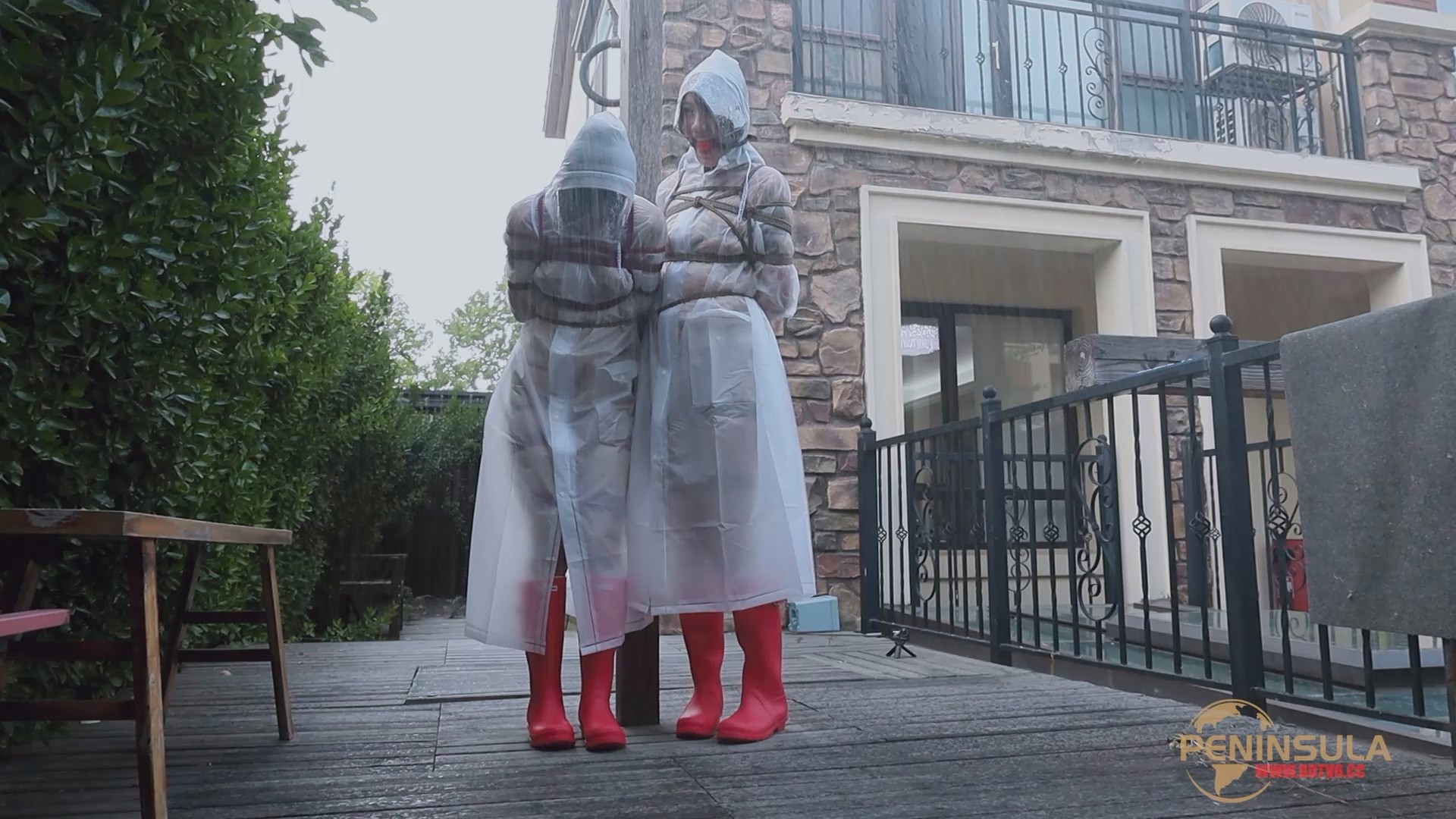 YT2842 Custom_Bondage in Raincoat/index.m3u8_20250616_233907.349.jpg