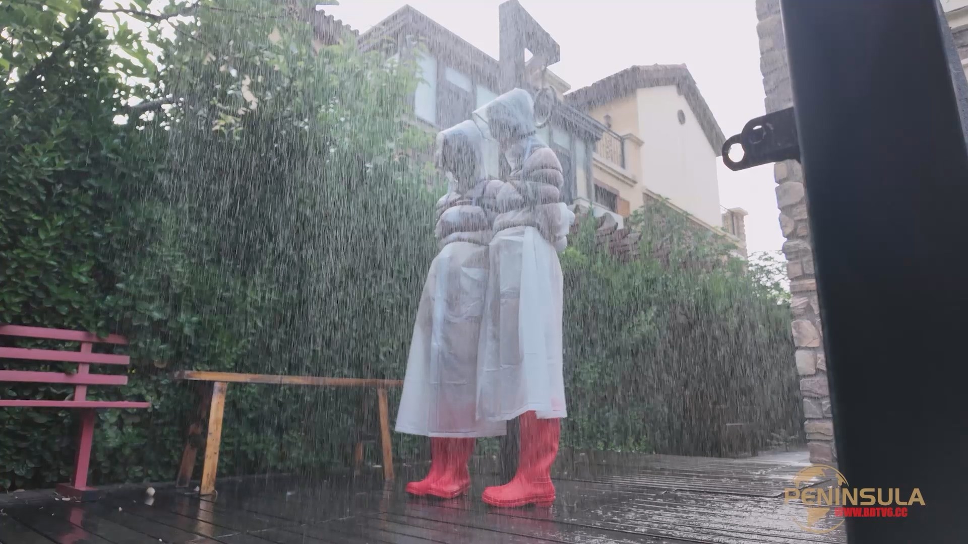 YT2842 Custom_Bondage in Raincoat/index.m3u8_20250616_233923.008.jpg