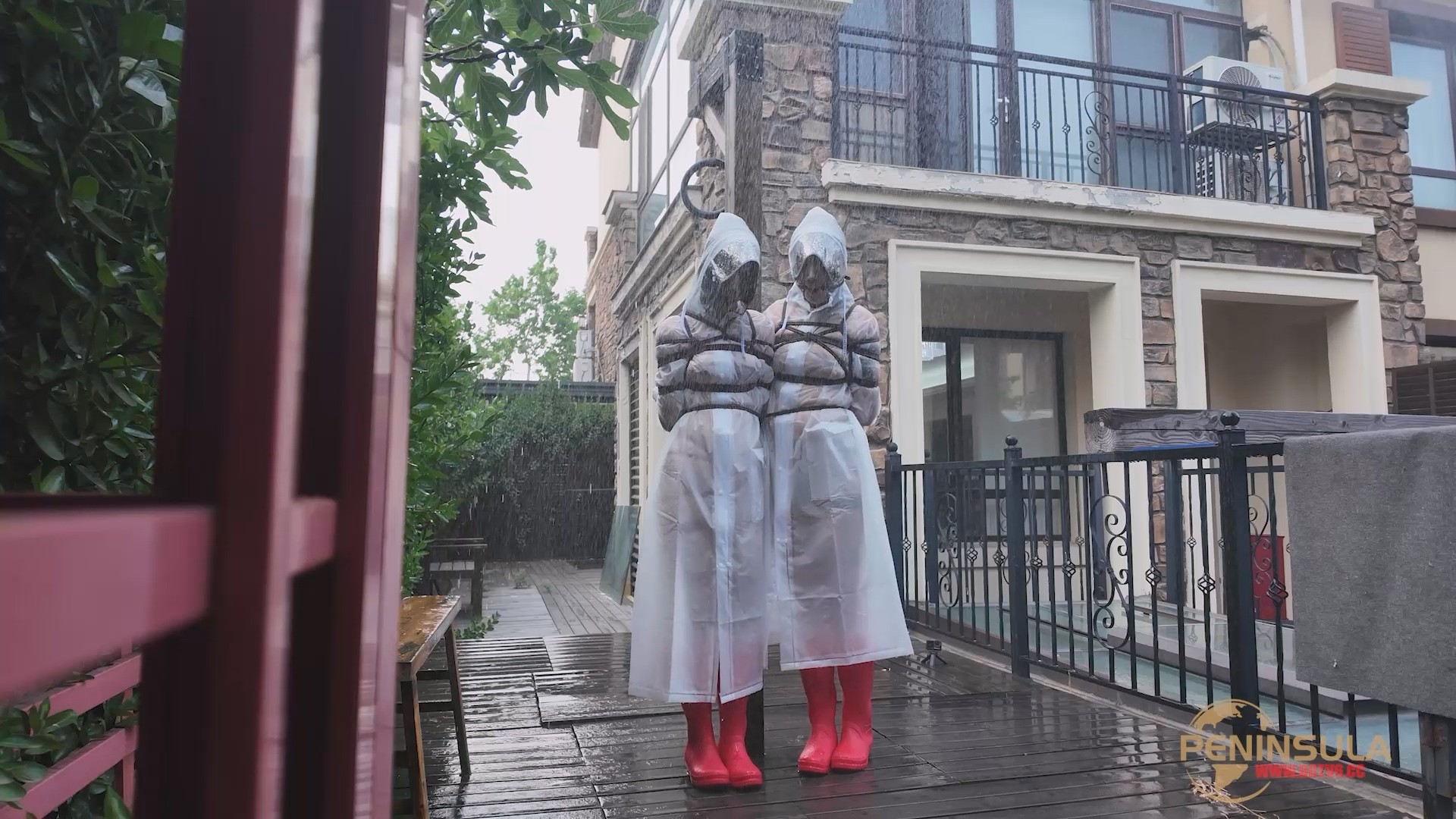 YT2842 Custom_Bondage in Raincoat/index.m3u8_20250616_233934.348.jpg