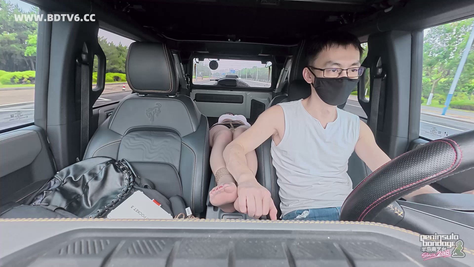 YT2858 最符合人体工学的中央扶手/index.m3u8_20250629_025946.433.jpg