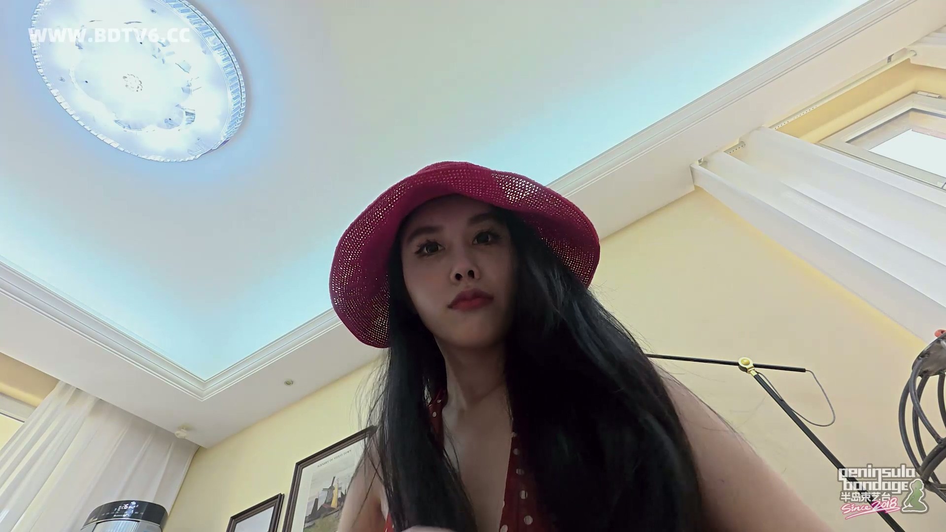 YT2875 小红帽的故事/index.m3u8_20250709_005006.830.jpg