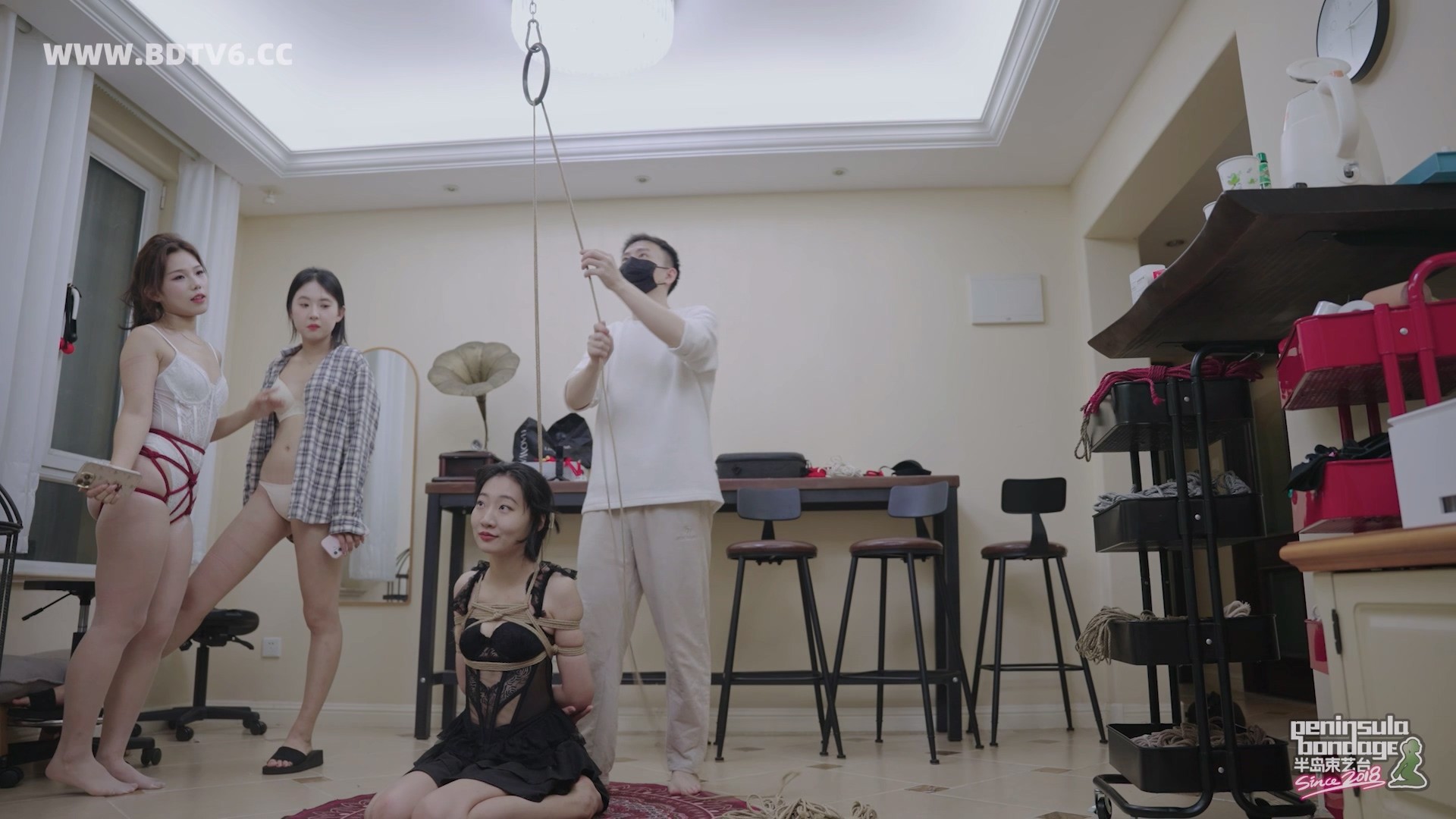 YT2970 有一种柔韧性叫别人的柔韧性/index.m3u8_20251004_234556.779.jpg