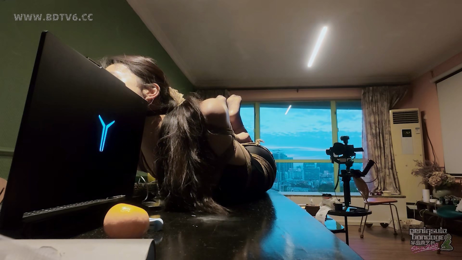 YT3017 办公桌的正确用法/index.m3u8_20251123_212937.564.jpg