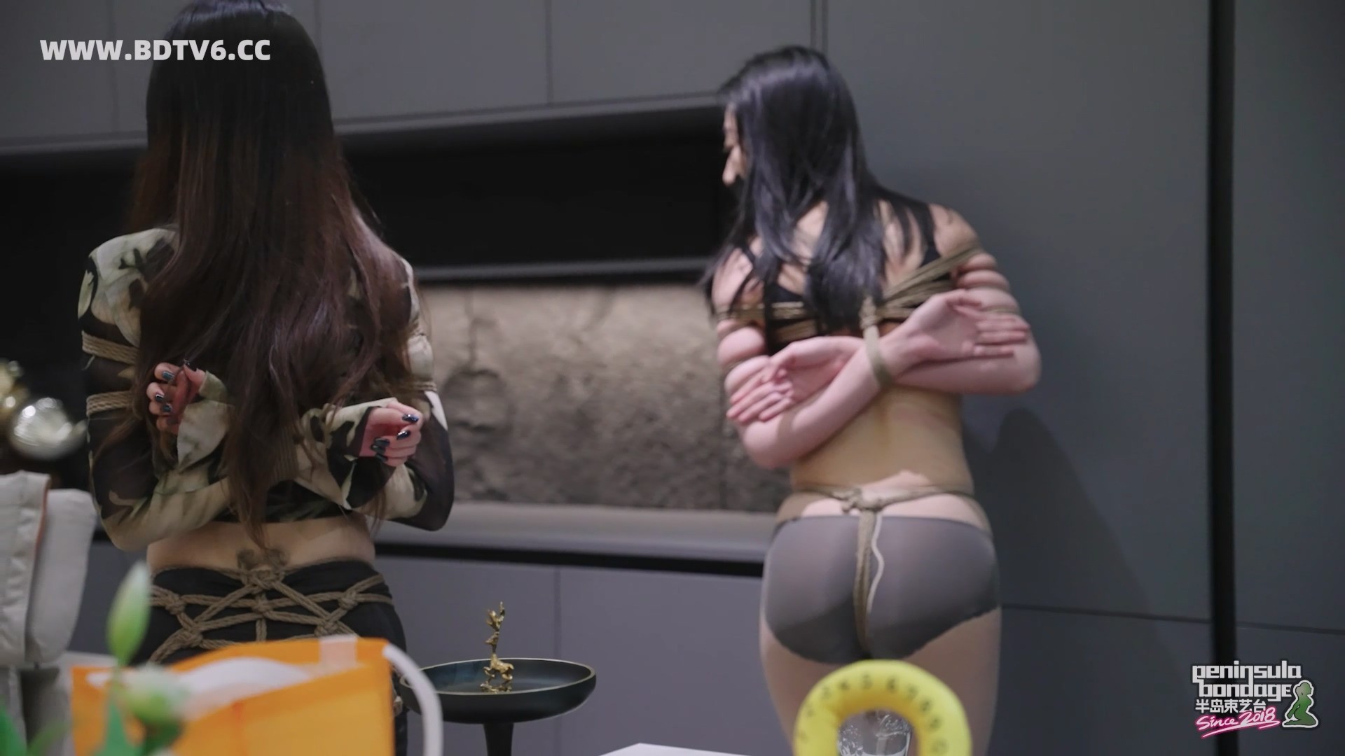 YT3031 ★囚墅/index.m3u8_20251205_143647.233.jpg