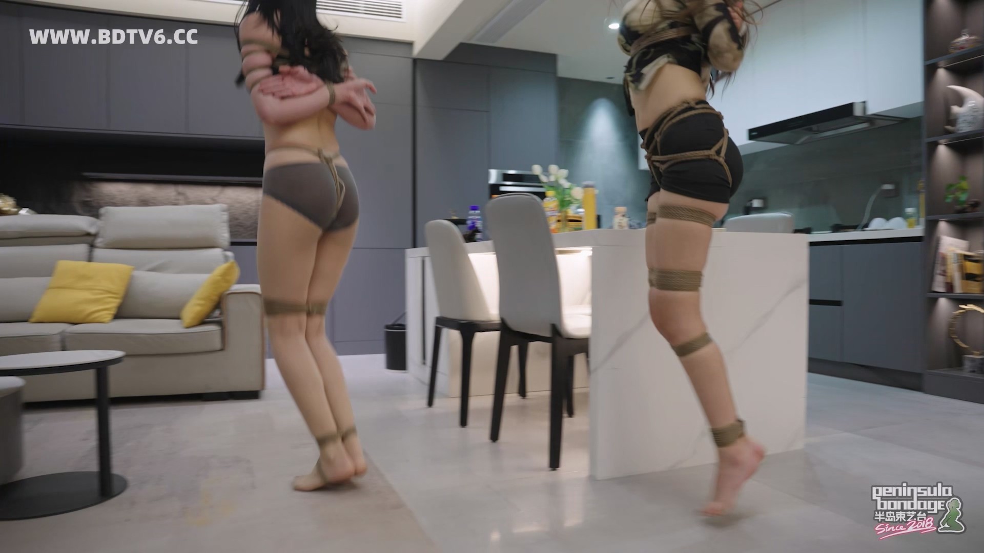 YT3031 ★囚墅/index.m3u8_20251205_143734.283.jpg