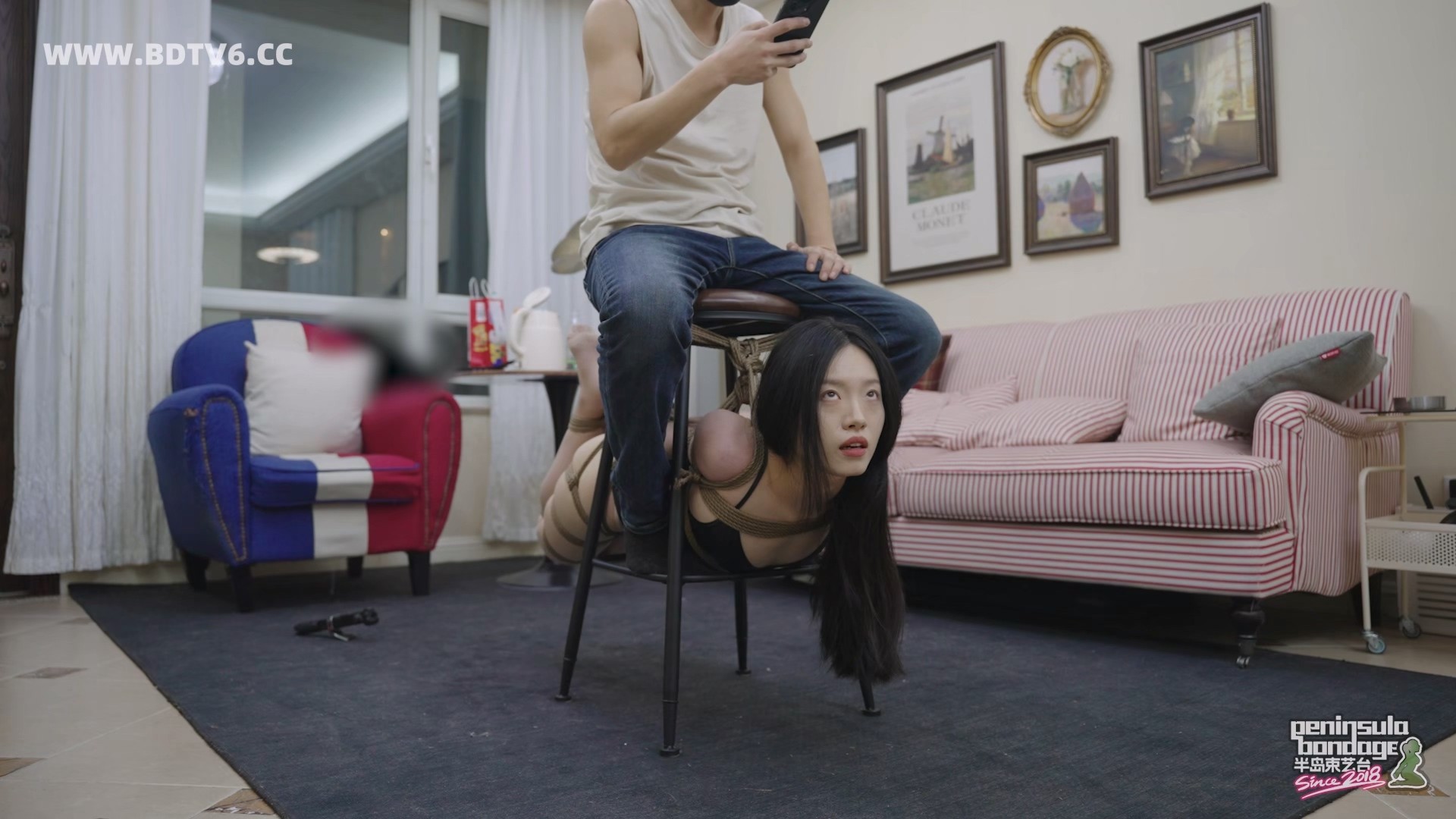 YT3050 新款高脚凳/index.m3u8_20251224_015151.015.jpg