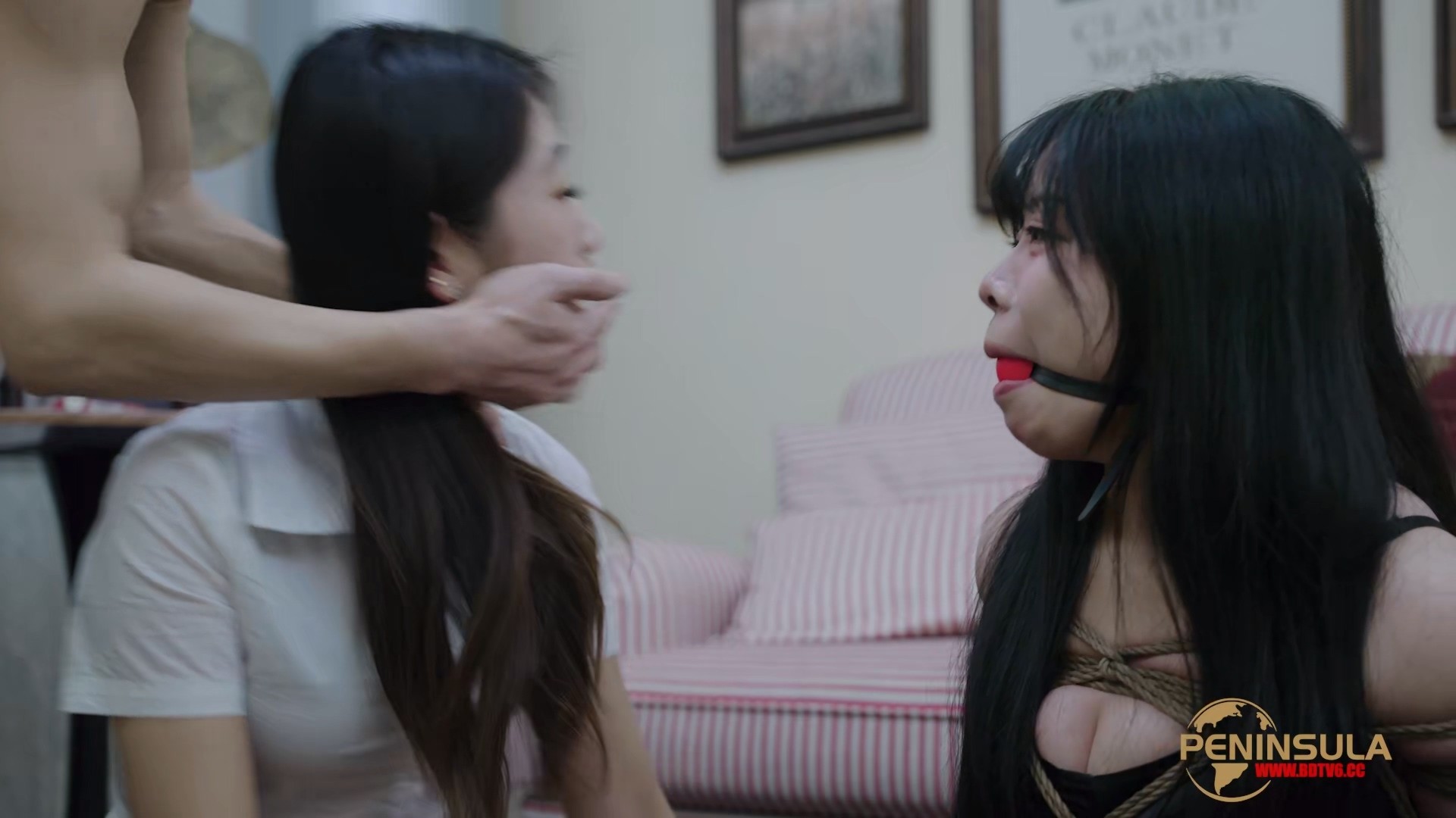YT3078 ★政策性合并定拍:原来你也被绑了/index.m3u8_20260124_031642.809.jpg