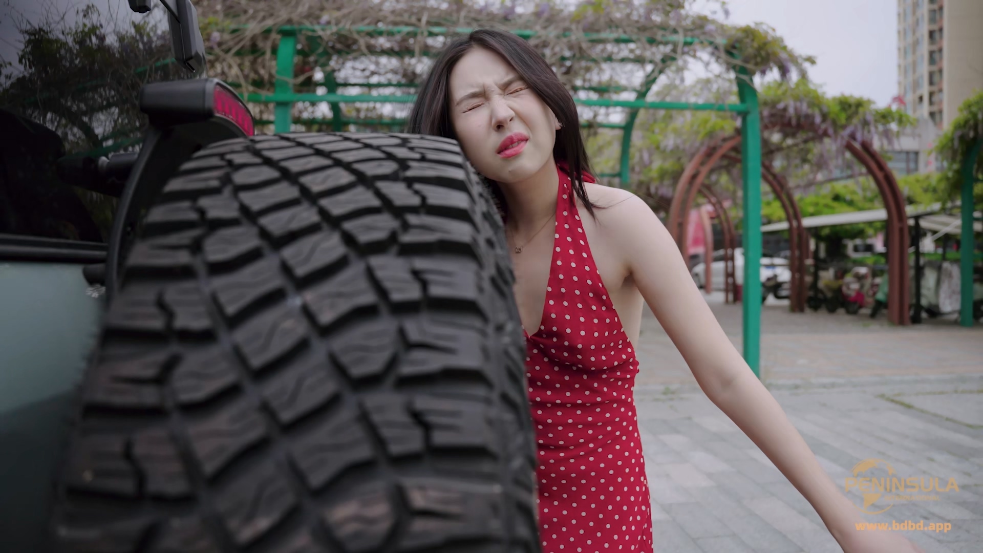 YT3176 愤怒的汽车.mp4_20260503_042026.668.jpg