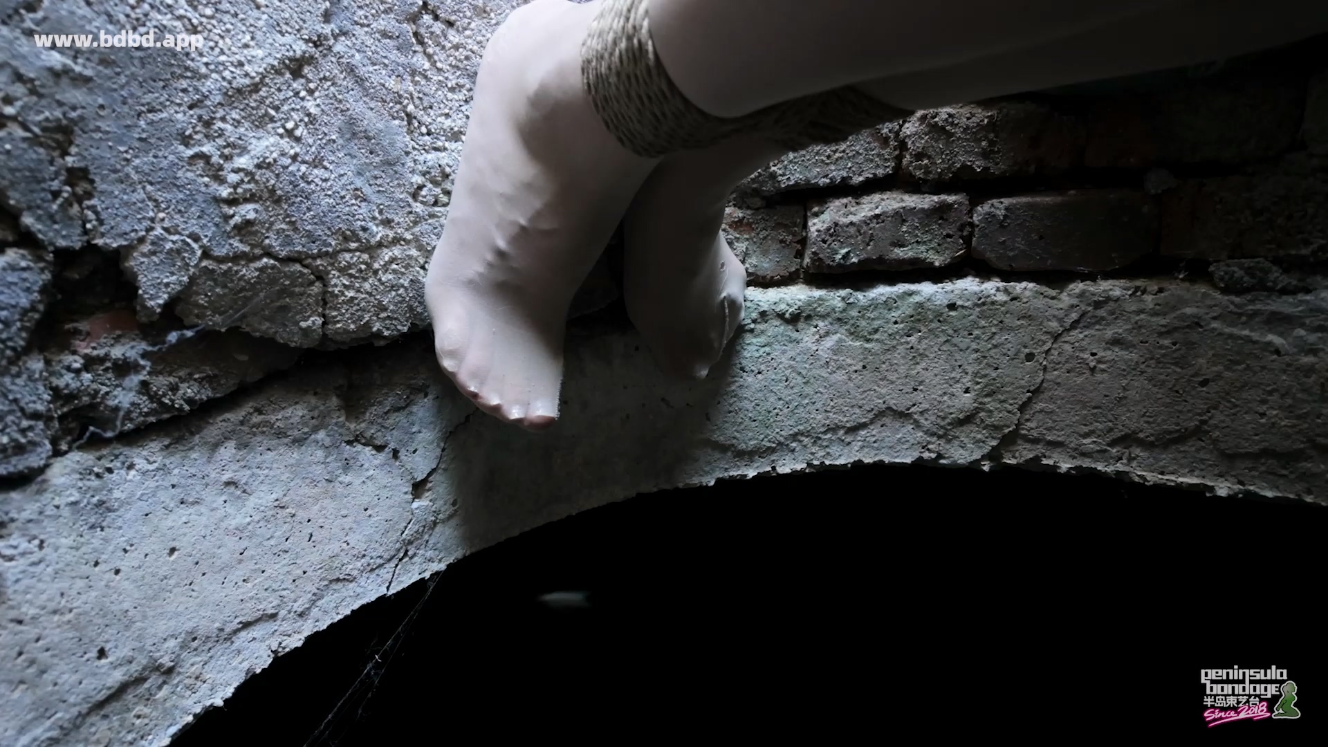YT3200 谁把井盖偷了.mp4_20260515_223750.256.jpg
