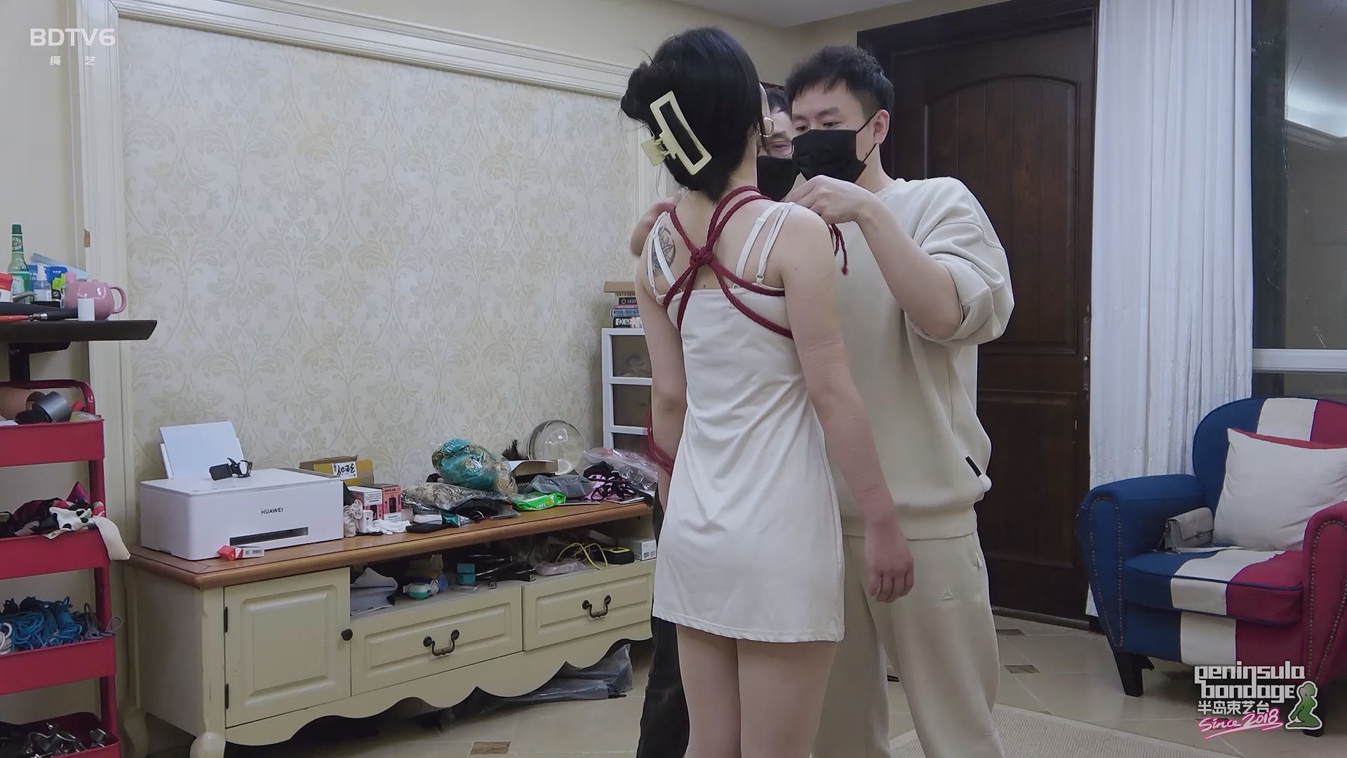 YT2809 年度VIP约拍纪实:绑着绑着半岛味就出来了.mp4_20250521_151118.802.jpg