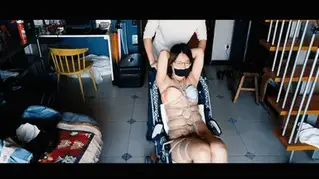 YT797 巨婴阿紫重回童年体验儿童车上的乐趣